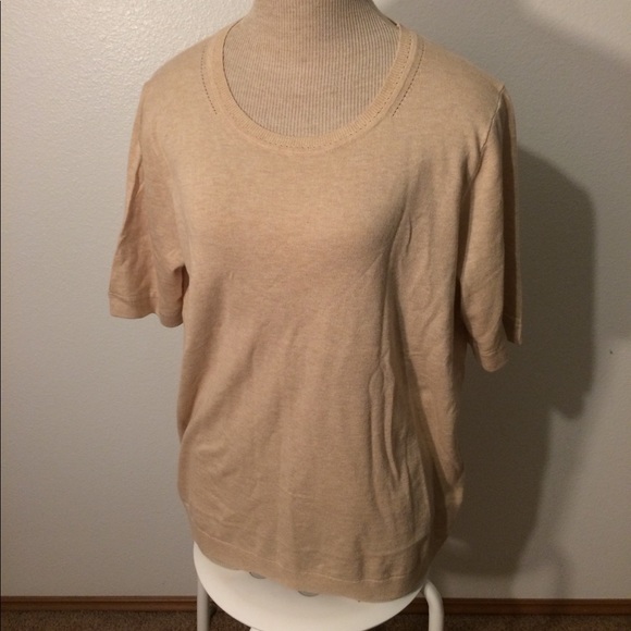 Banana Republic Tops - Beige Banana Republic sweater - size L (NWT)